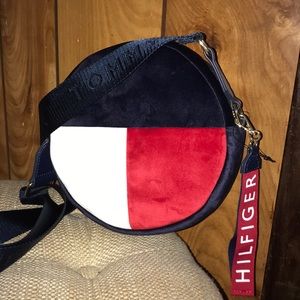 Tommy Hilfiger one body bag